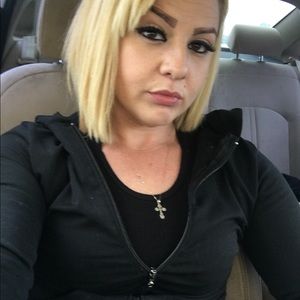 Meet your Posher, Sabrina